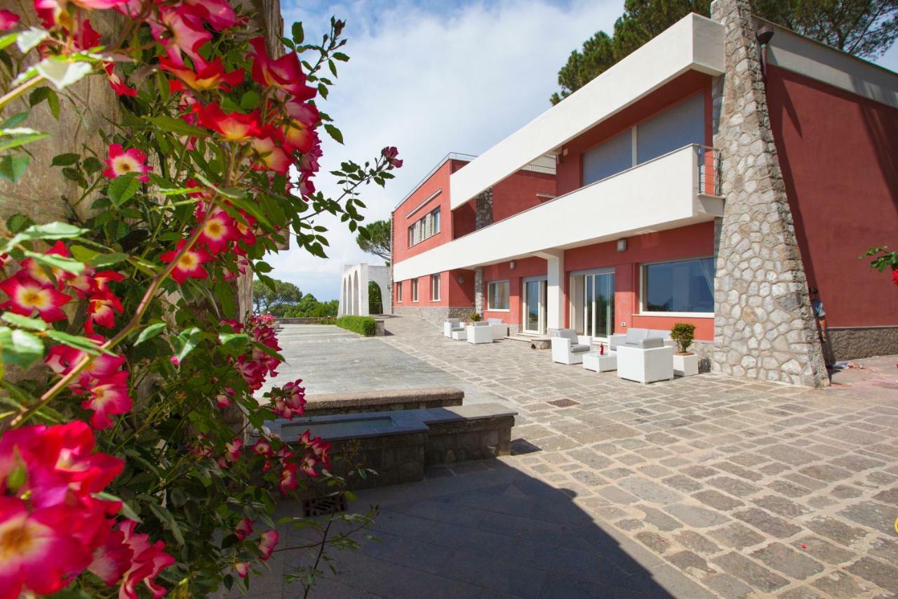 Villa Mambrini Sorrento Buitenkant foto